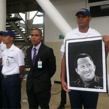 Discentes de la UNES compartieron Creaciones artísticas sobre Hugo Chávez