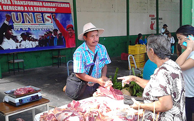 Operativo de venta de alimentos en UNES Bolívar benefició a 450 personas